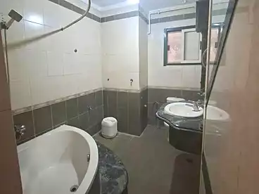عقارات للإيجار في شارع 30، سيدي بشر قبلي، 100 متر