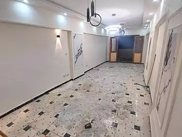 شقق للبيع في طريق الجيش، سيدي بشر، 100 متر
