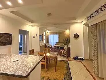 عقارات للإيجار في كامب شيزار، الاسكندرية، 130 متر