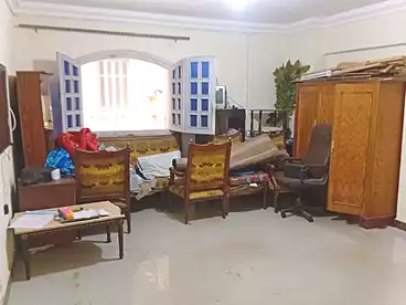 Corporate Branch For sale in El-Zaher St, Moharram Bey, 100 sqm