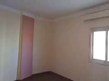 Apartments For sale in King Faisal St, Faisal, 220 sqm