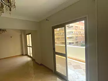 Apartments For rent in Lozaka St., 6th Zone, 175 sqm
