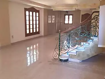 دوبلكس للبيع في المجاورة الأولى، الحي الثامن، 430 متر