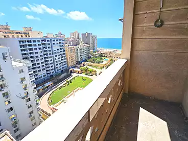 عقارات للبيع في طريق الجيش، ستانلي، 100 متر