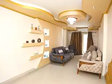 شقق للبيع في شارع بورسعيد، كامب شيزار، 155 متر