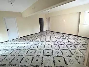 شقق للبيع في شارع ملك حفني، سيدي بشر، 100 متر