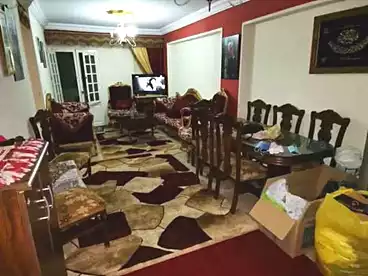 شقق للبيع في شارع جمال عبد الناصر، المندرة، 135 متر