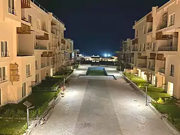 دوبلكس بحديقة للبيع في منتجع دايركشن وايت - ارابيلا، منتجعات الساحل الشمالى، 225 متر