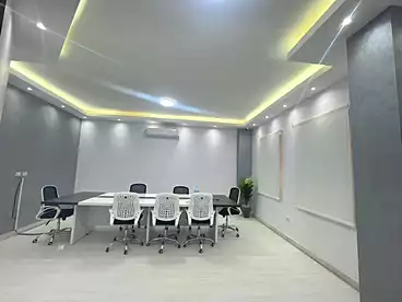 للإيجار في شارع التسعين الشمالي، شارع التسعين، 200 متر