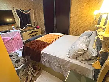 للإيجار في شارع معز الدولة، المنطقة السادسة، 240 متر
