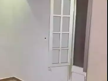 شقق للبيع في شارع الخمسين، النزهة 2، 130 متر