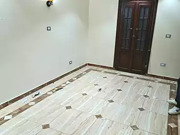 شقق للبيع في اسكوت، ميامي الجديدة، 100 متر