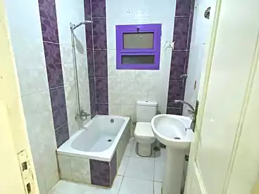 عقارات للإيجار في شارع الأربعين، فيصل، 90 متر