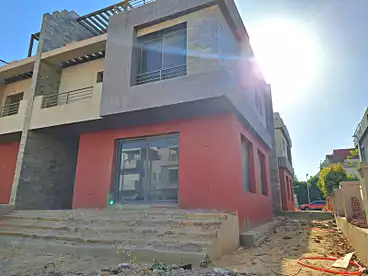 Town House For sale in Crown Plaza Mall - Al Remas Developments, Compounds in 6 October, 200 sqm
