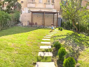 دوبلكس للبيع في المجاورة الثالثة، الحي الرابع، 350 متر