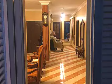 عقارات للبيع في شارع 2، الحي الخامس، 220 متر