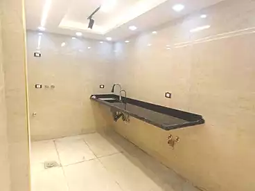 شقق للبيع في البيطاش، العجمي، 150 متر