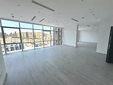 Administrative For rent in The Ledge Mall - Akoya, Compounds in New Cairo, 160 sqm