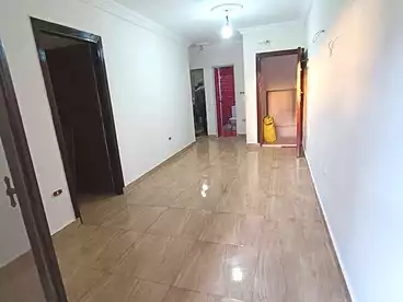 Apartments For sale in Gamal Abdel Nasser St., El Mandara, 150 sqm