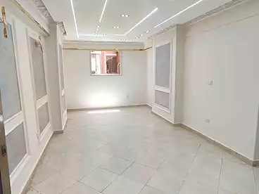 شقق للبيع في شارع اطلس، العصافرة بحري، 100 متر