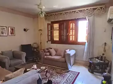 عقارات للبيع في شارع اللاسلكي، المعادي الجديدة، 200 متر