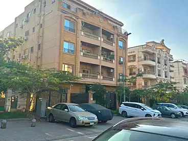 Apartments For sale in Gamal Abdel Nasser Axis, New Cairo - 5th Settlement, 185 sqm