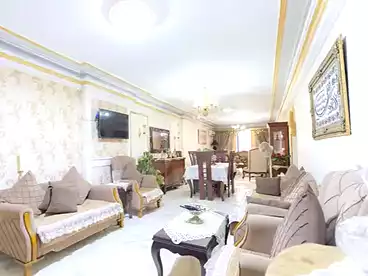 Apartments For sale in Gamal Abdel Nasser St., El Mandara, 155 sqm