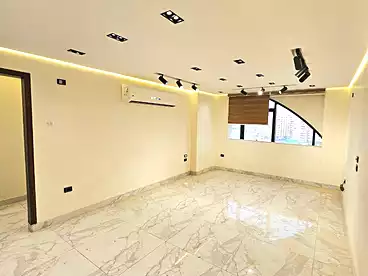 مكاتب للإيجار في ريحانة بلازا - مرشدي جروب، كمبوند بالمعادي، 135 متر
