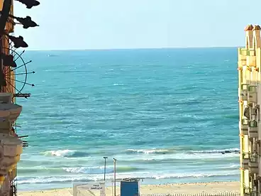 عقارات للبيع في شاطئ النخيل - ٦ اكتوبر، العجمي، 250 متر