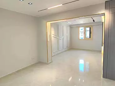 Apartments For sale in Iskandar Ibrahim St., Miami, 130 sqm