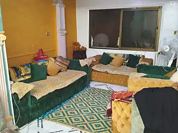 شقق للبيع في شارع الزهراء، عين شمس الشرقية، 100 متر