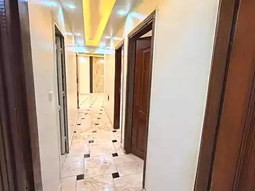 شقق للإيجار في شارع 27، النزهة 2، 160 متر