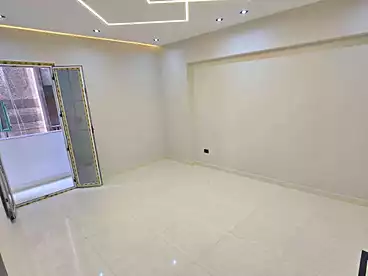 شقق للبيع في شارع جمال عبد الناصر، المندرة، 140 متر
