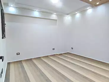 عقارات للبيع في شارع فاروق عبد الوهاب، سيدي بشر بحري، 130 متر