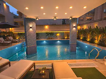 Apartments For sale in Zaid Ebn Haretha St., South Academy (A), 280 sqm