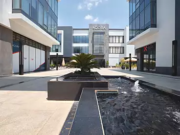 in Agora Commercial Complex - MakePlace, Compounds in New Cairo, 100 sqm