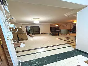 شقق للبيع في شارع 28، الحي الخامس، 200 متر