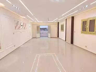 Apartments For sale in Gamal Abdel Nasser St., El Mandara, 165 sqm