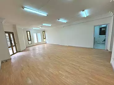 Offices For rent in Street 200, Degla, 500 sqm
