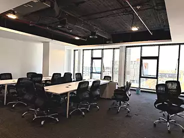 Corporate Branch For rent in Southern 90th St., 90th Street, 2200 sqm