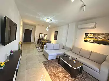 Apartments For rent in Fifth Square Mall - Al Marasem, Compounds in New Cairo, 160 sqm