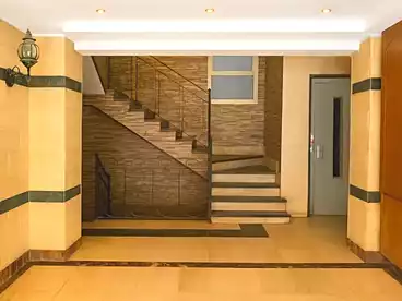 عقارات للبيع في شارع سيد زكريا، شيراتون، 350 متر
