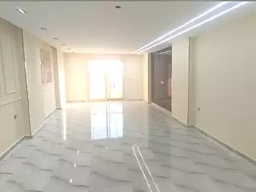 شقق للبيع في اللبيني، فيصل، 170 متر