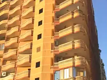شقق للبيع في اللبيني، فيصل، 150 متر