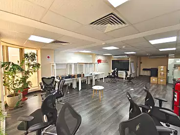 Offices For rent in Abrag Othman, Corniche El Maadi St., 450 sqm