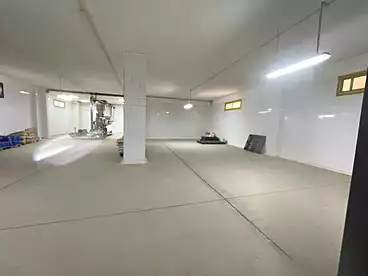 Factory For rent in 3rd Industrial Zone, Robeiky, 200 sqm