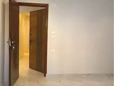 شقق للبيع في شارع سند عبد الحكيم، النزهة 2، 140 متر