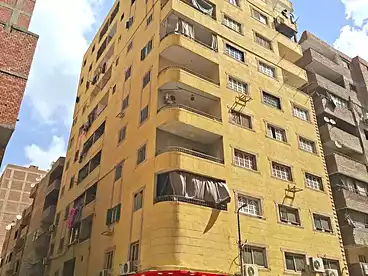 Apartments For sale in Gamal Abd El Naser St., Gisr Al Suez, 140 sqm