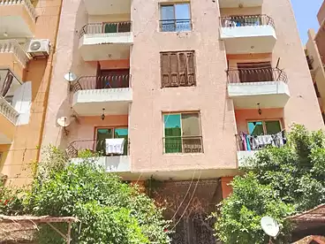 مباني للبيع في المجاورة الأولى، الحي الرابع، 324 متر