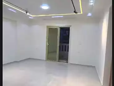 عقارات للبيع في شارع المجزر الالي، اللبيني، 140 متر